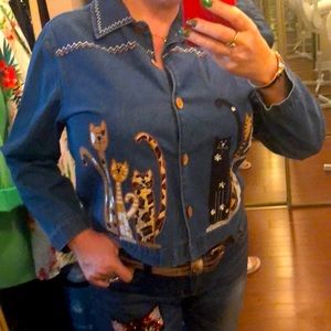 Jean jacket. Cats lover